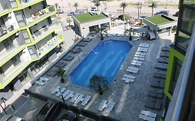 On Beach-Mamaia Residence