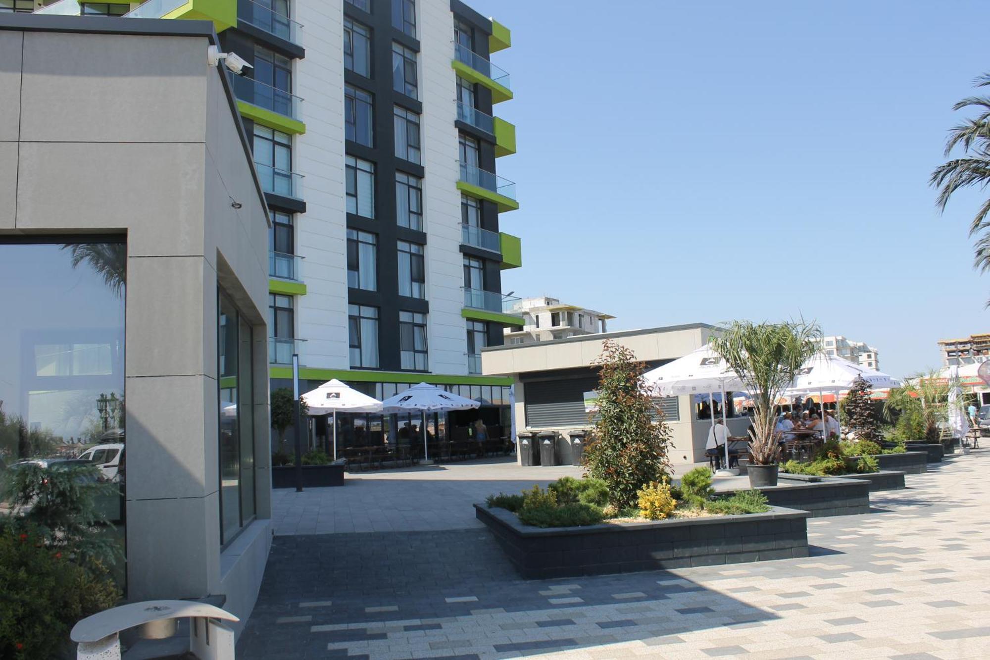 On Beach-Mamaia Residence Năvodari Exterior foto
